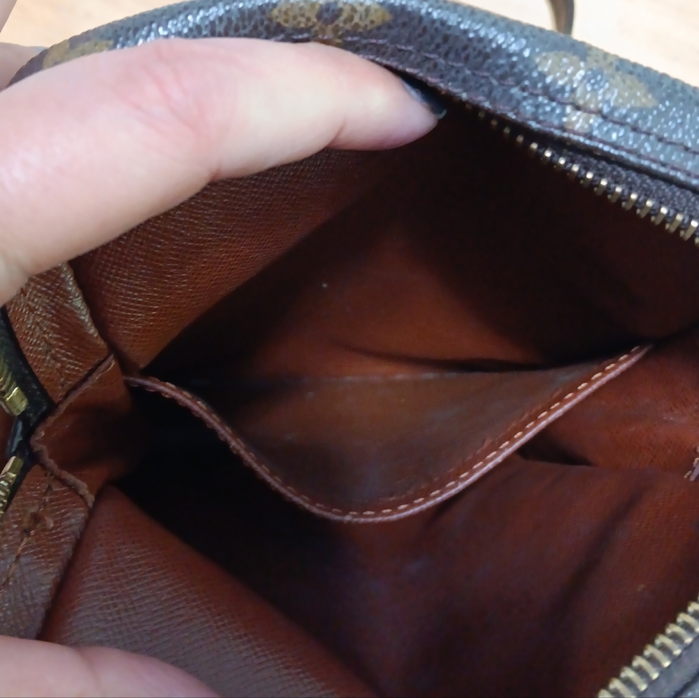 Louis Vuitton Danube EUC✨️ Monogram Messenger Bag – Vintage Unisex - Picture 13 of 16